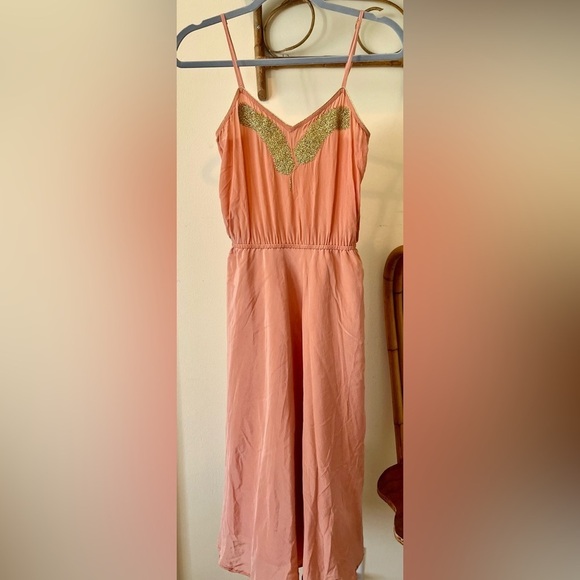 Beyond Vintage Dresses & Skirts - Slip Dress Beyond Vintage Coral Silky Elastic Waist Metallic Gold Deco SZ XS